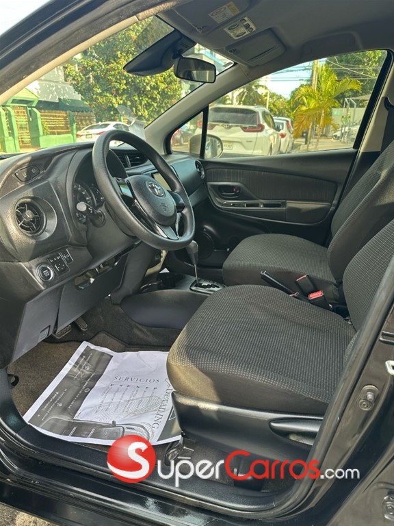 2020 Toyota VITZ — foto 3 / 10