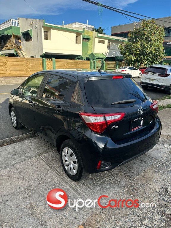 2020 Toyota VITZ — foto 5 / 10