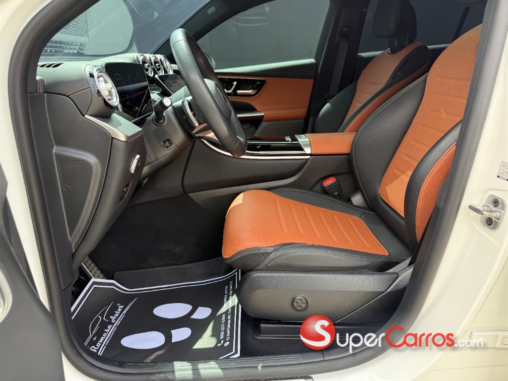 2025 Mercedes-Benz Clase GLC 200 Coupe — foto 6 / 12
