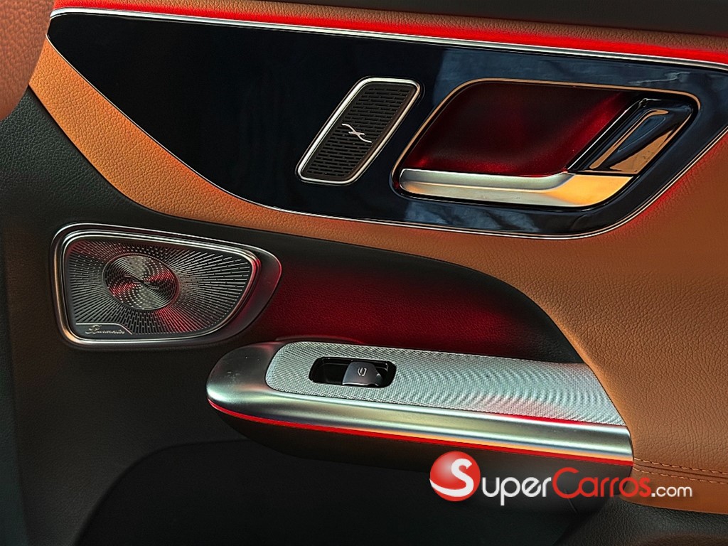2025 Mercedes-Benz Clase GLC 200 Coupe — foto 8 / 12