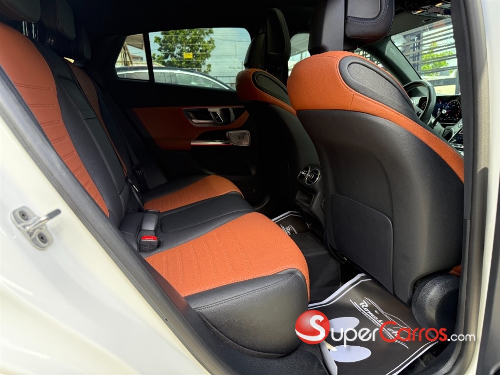 2025 Mercedes-Benz Clase GLC 200 Coupe — foto 10 / 12