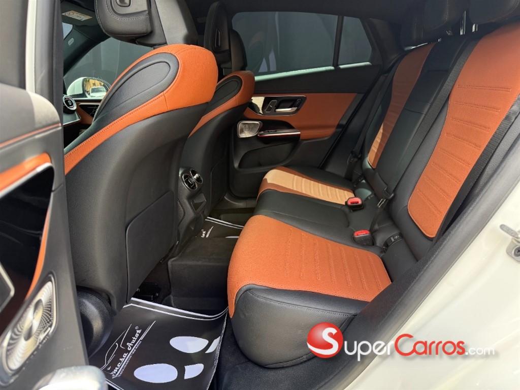 2025 Mercedes-Benz Clase GLC 200 Coupe — foto 11 / 12