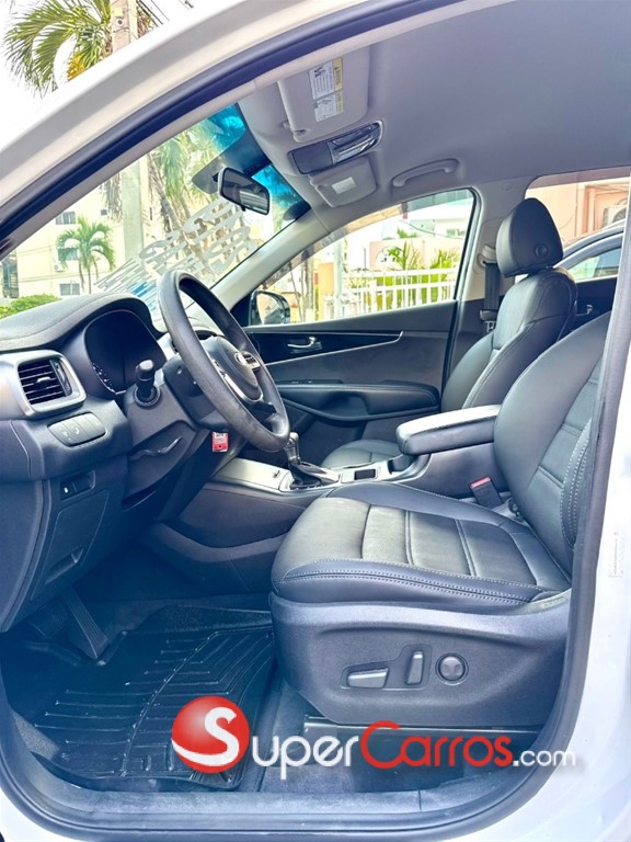 2019 Kia Sorento — foto 4 / 12