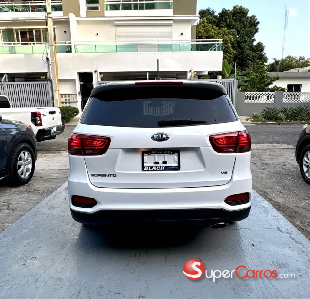 2019 Kia Sorento — foto 6 / 12
