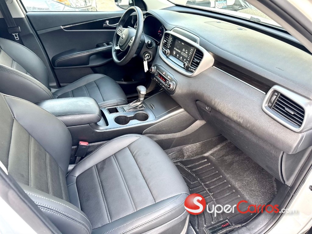 2019 Kia Sorento — foto 9 / 12