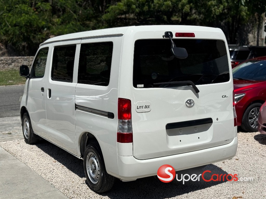 2019 Toyota Town-Ace — foto 9 / 10