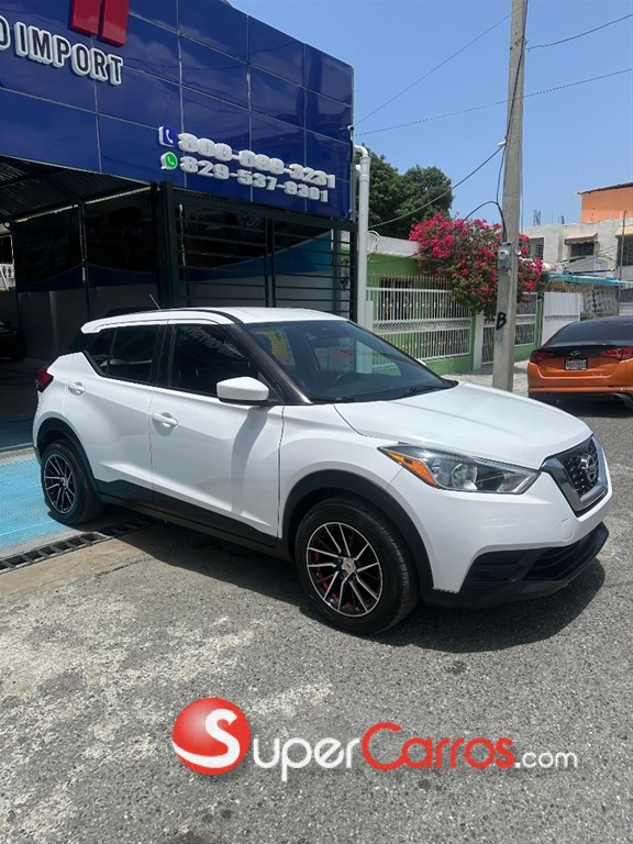 2020 Nissan Kicks SV — foto 4 / 11