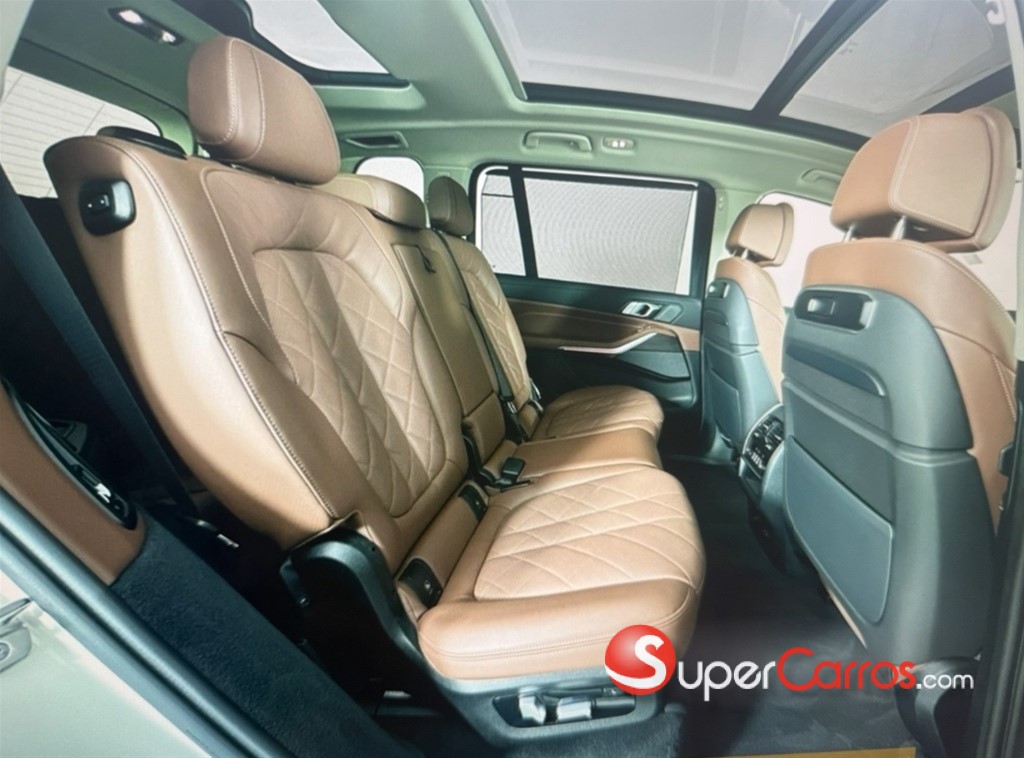 2024 BMW X 7 XDRIVE 40i — foto 3 / 12