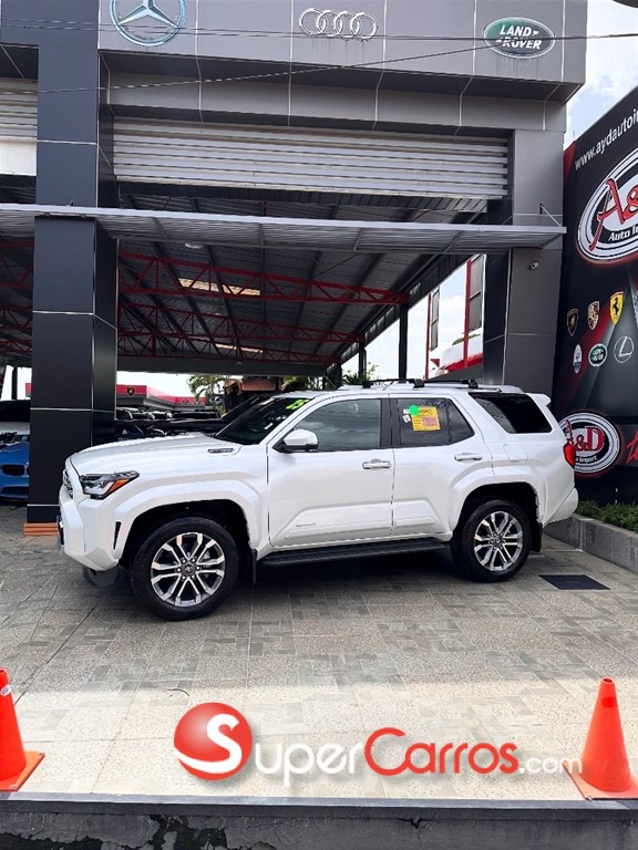 2025 Toyota 4 Runner Limited — foto 2 / 12