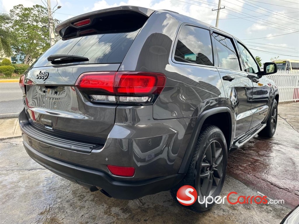 2016 Jeep Grand Cherokee 75 ANIVERSARIO — foto 4 / 10