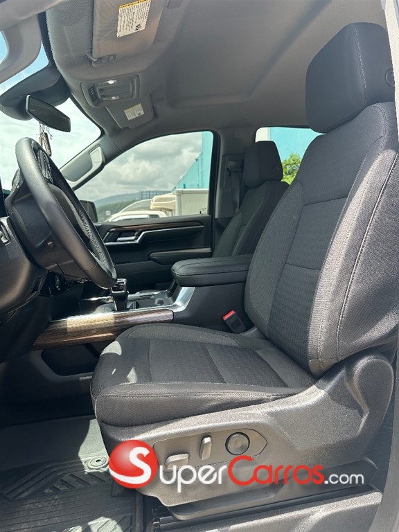 2023 Chevrolet Silverado 1500 RST — foto 8 / 12