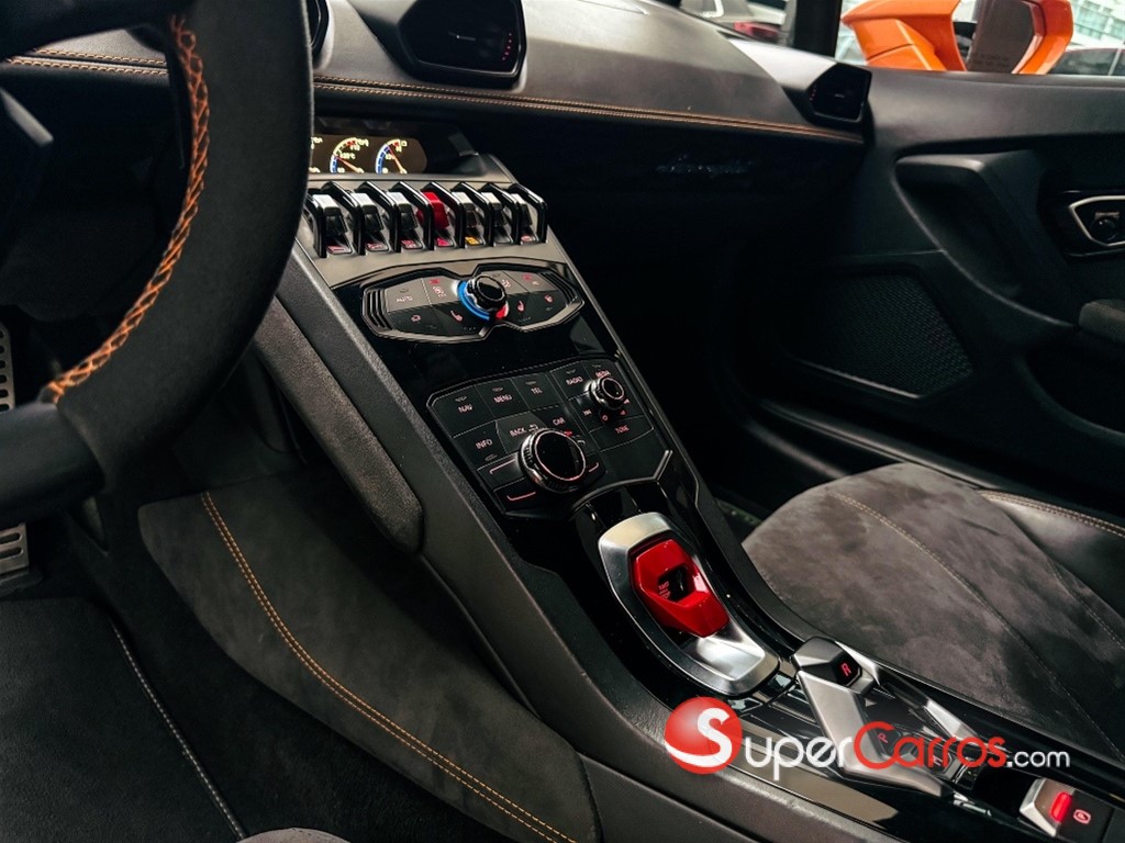 2016 Lamborghini Huracan Coupe — foto 10 / 12