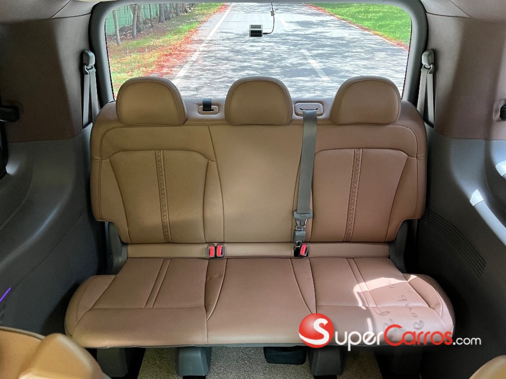2022 Hyundai Staria — foto 7 / 11