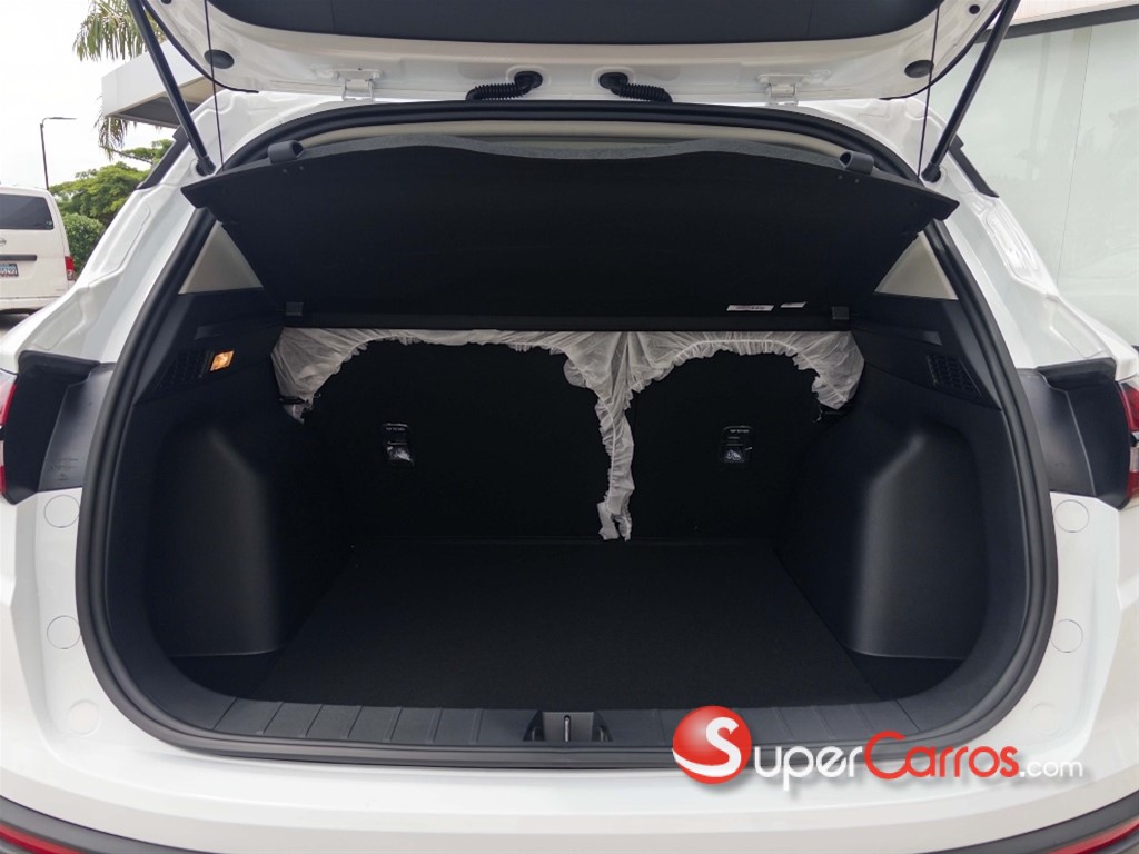 2027 Geely COOLRAY NEO — foto 7 / 8