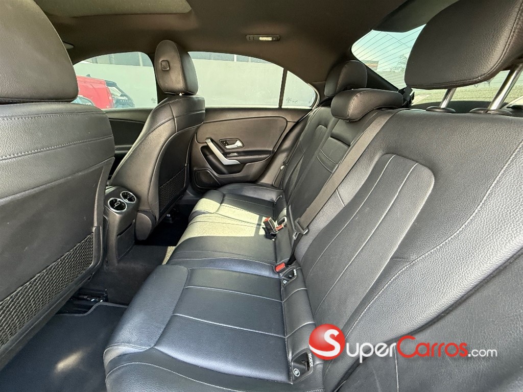 2020 Mercedes-Benz Clase A 220 4Matic — foto 3 / 6