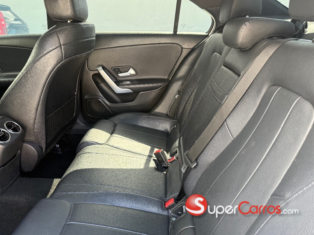 2020 Mercedes-Benz Clase A 220 4Matic — foto 4 / 6