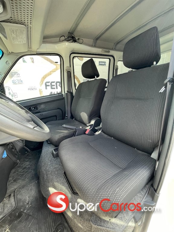 2021 Toyota Pixis — foto 8 / 10