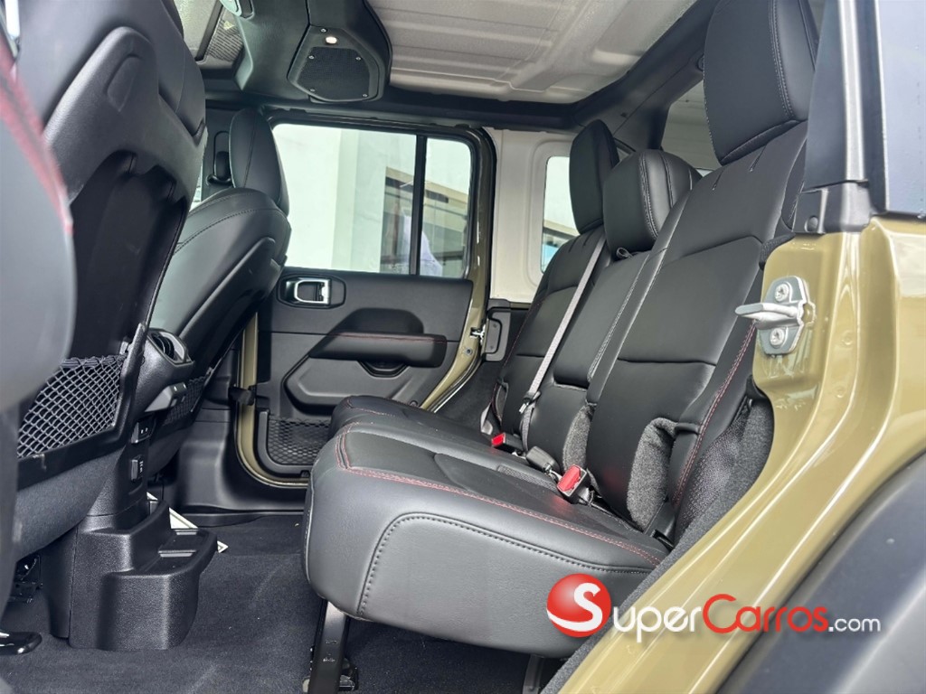 2025 Jeep Wrangler Rubicon — foto 5 / 10