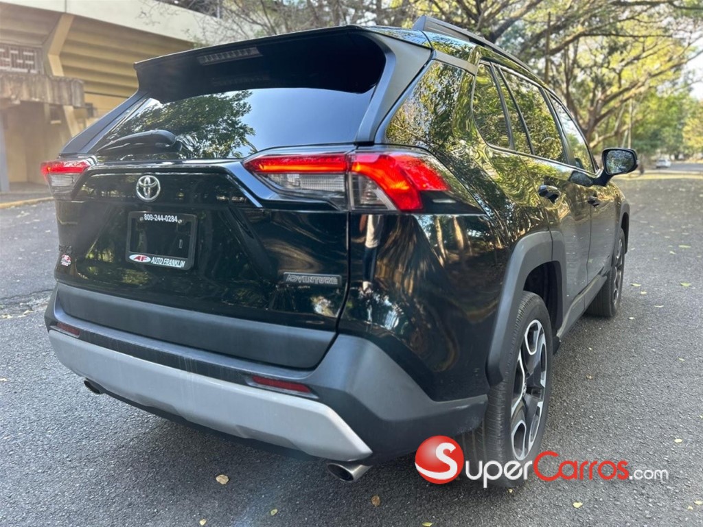 2020 Toyota RAV4 Adventure — foto 5 / 8