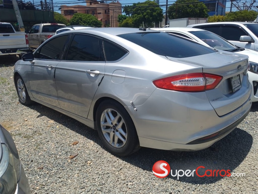 2014 Ford Fusion — foto 7 / 10