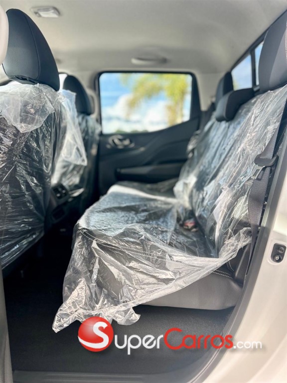 2026 Nissan Frontier Pro-4X — foto 3 / 9