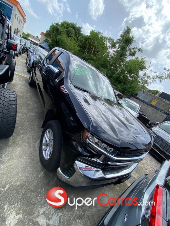 2020 Chevrolet Silverado — foto 2 / 5