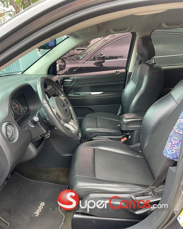 2016 Jeep Compass Latitude — foto 4 / 7
