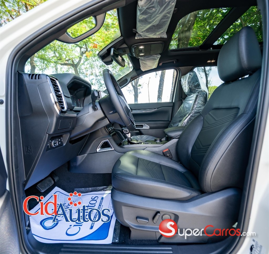 2025 Ford Everest — foto 11 / 12