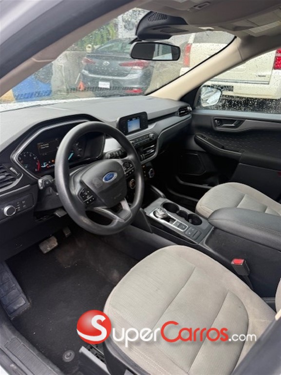 2020 Ford Escape S — foto 6 / 12
