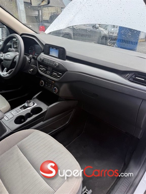 2020 Ford Escape S — foto 11 / 12
