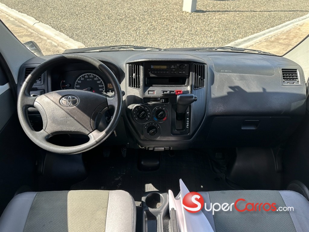 2020 Toyota Town-Ace — foto 10 / 11