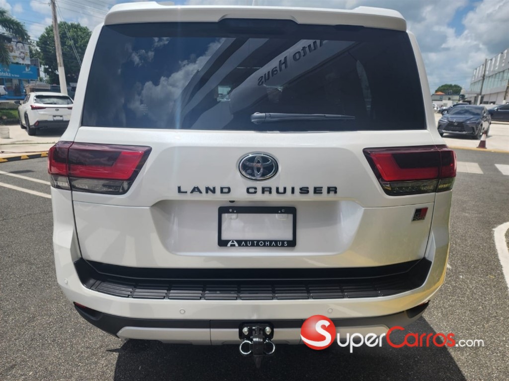 2025 Toyota Land Cruiser GR SPORT — foto 6 / 8