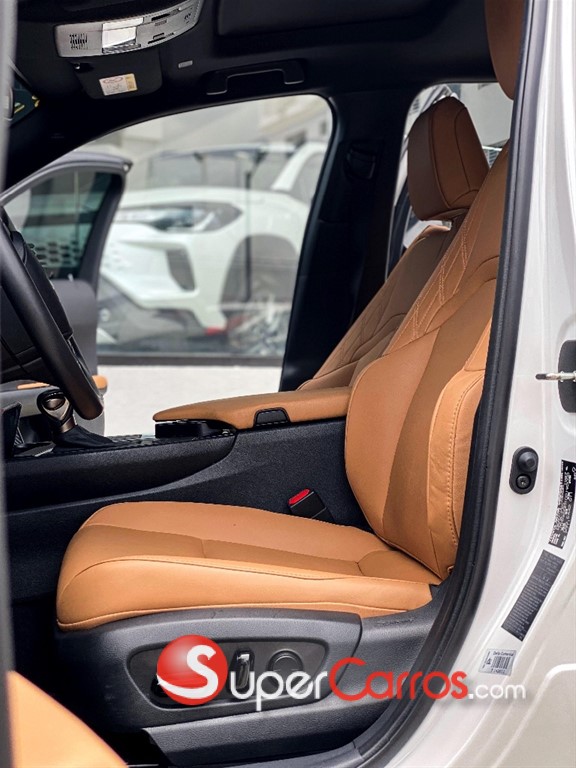 2024 Lexus UX 250 HYBRID — foto 3 / 12