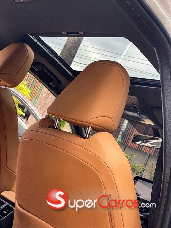 2024 Lexus UX 250 HYBRID — foto 5 / 12