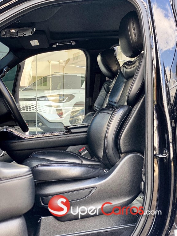 2019 Lincoln Navigator — foto 3 / 12