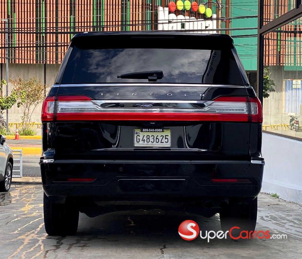 2019 Lincoln Navigator — foto 12 / 12