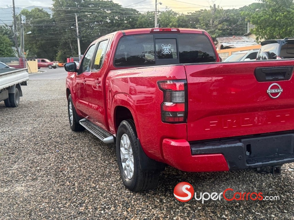 2022 Nissan Frontier SV — foto 6 / 12