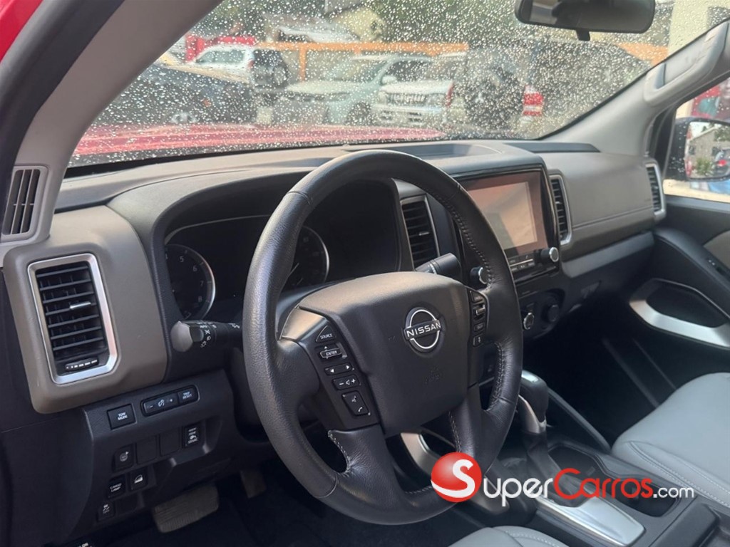2022 Nissan Frontier SV — foto 8 / 12