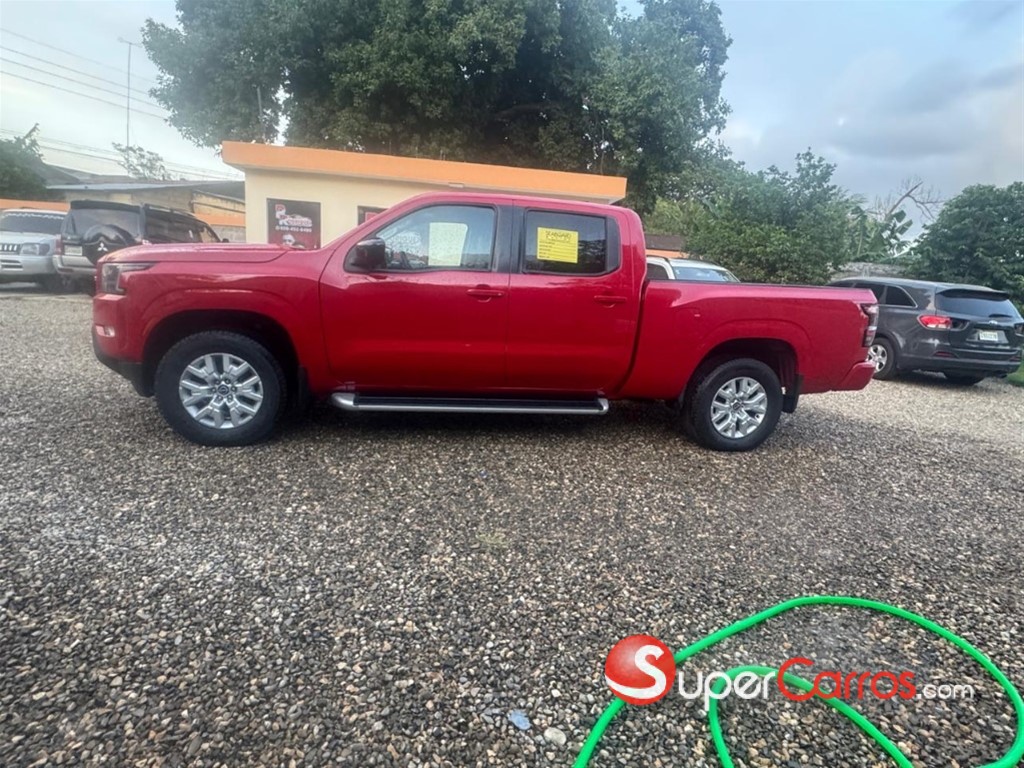 2022 Nissan Frontier SV — foto 9 / 12