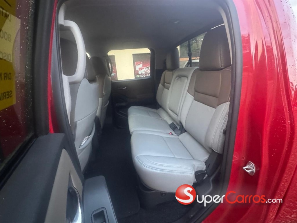 2022 Nissan Frontier SV — foto 10 / 12