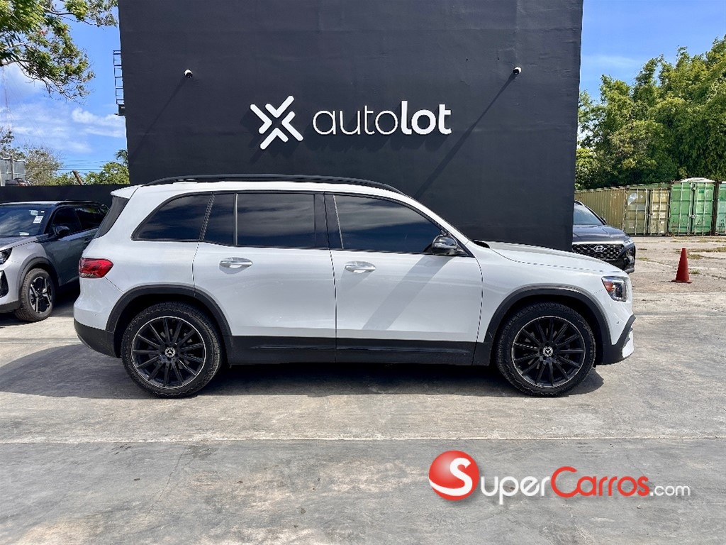 2021 Mercedes-Benz Clase GLB 250 AMG — foto 3 / 7