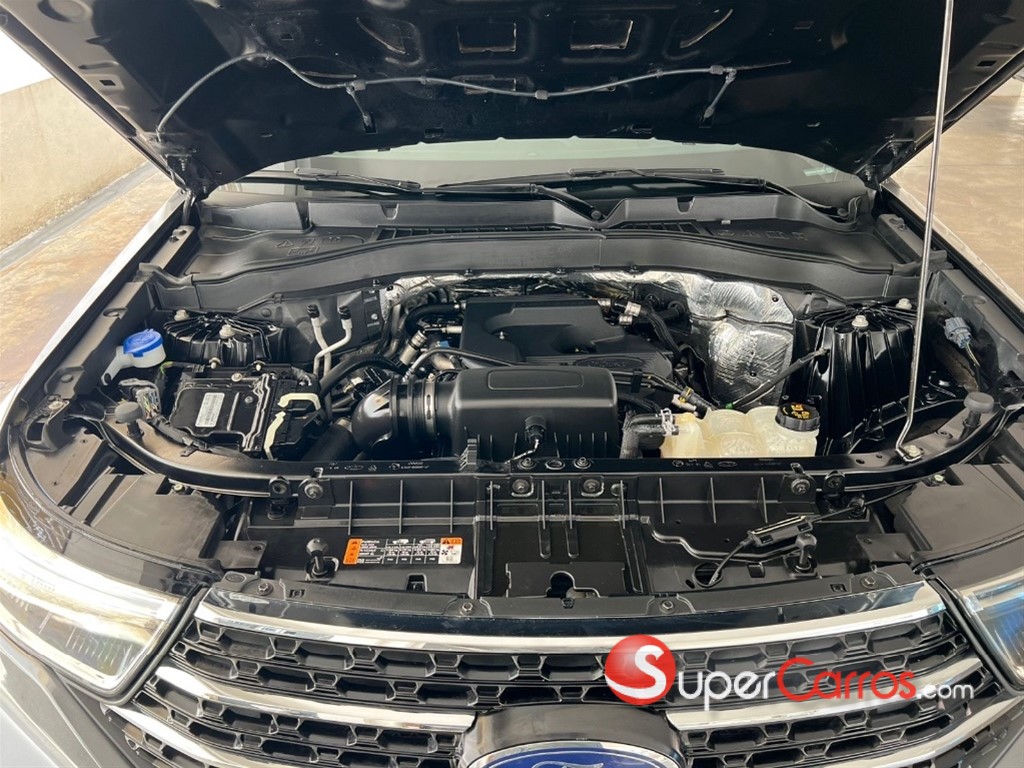 2020 Ford Explorer XLT 4WD — foto 11 / 12