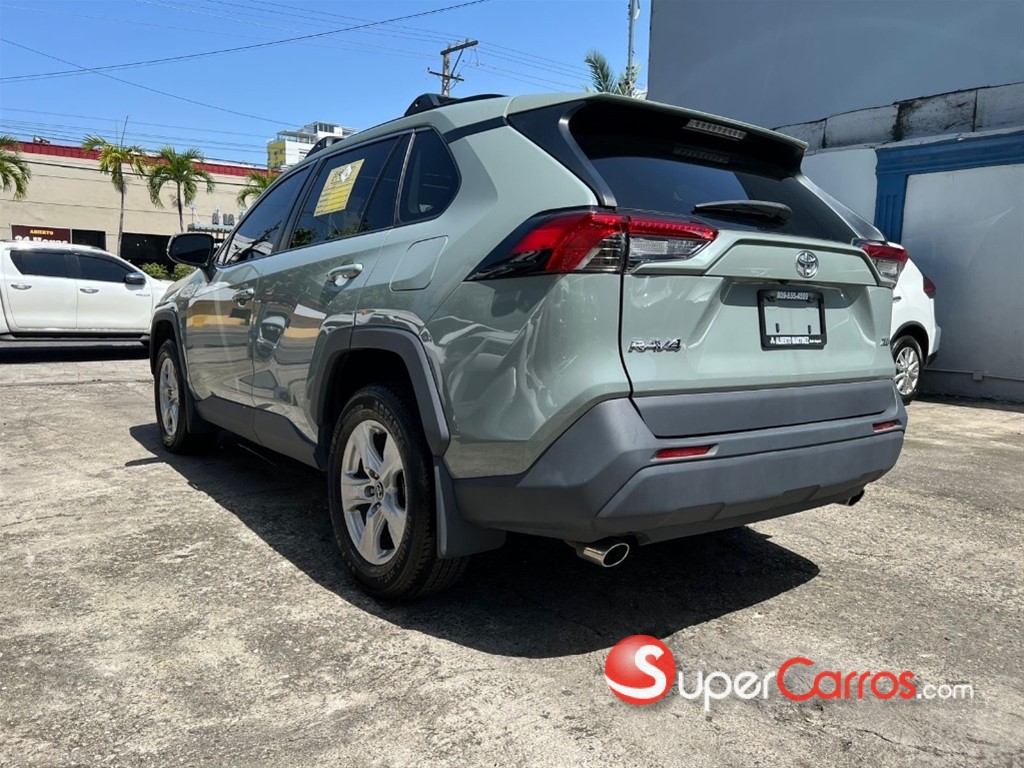 2019 Toyota RAV4 XLE — foto 3 / 11