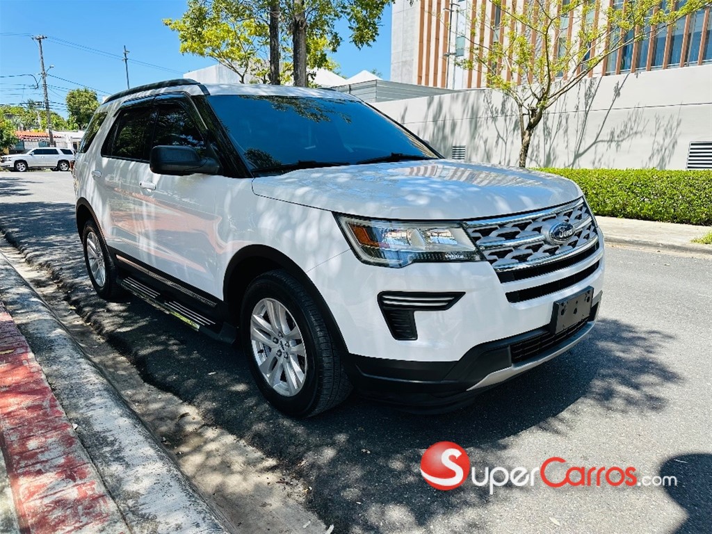 2019 Ford Explorer XLT 4WD — foto 2 / 12