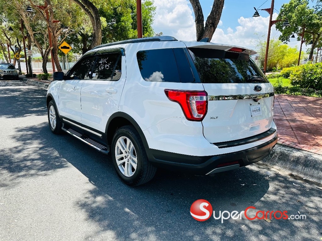 2019 Ford Explorer XLT 4WD — foto 4 / 12