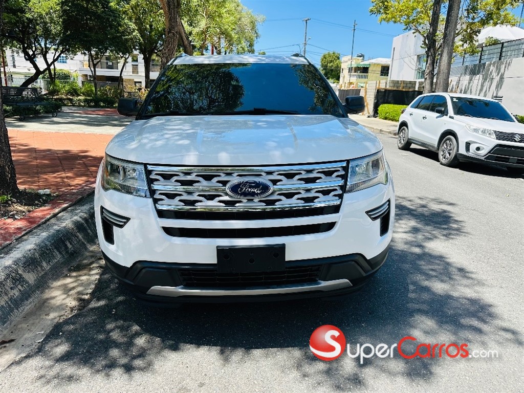 2019 Ford Explorer XLT 4WD — foto 6 / 12