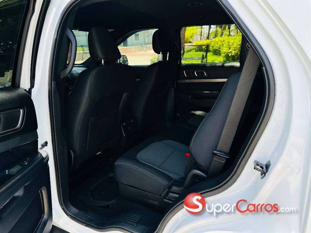 2019 Ford Explorer XLT 4WD — foto 7 / 12