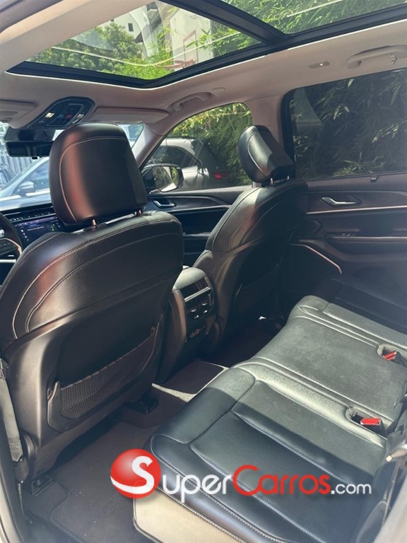 2022 Jeep Grand Cherokee Limited — foto 10 / 11