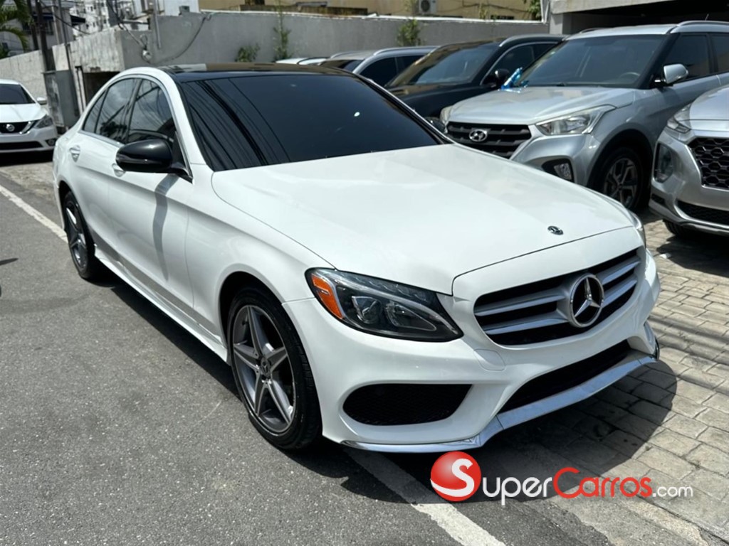 2018 Mercedes-Benz Clase C 300 AMG 4Matic — foto 2 / 7