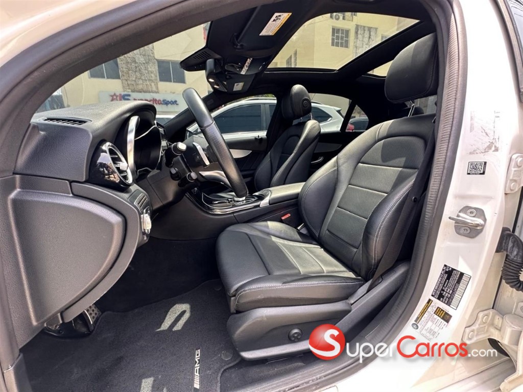 2018 Mercedes-Benz Clase C 300 AMG 4Matic — foto 5 / 7